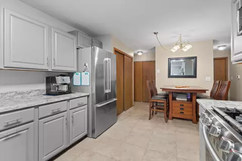 Kitchen - 1013 S West Ave #C, Appleton, WI 54915 photo 4 of 5