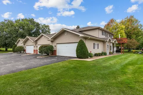 Exterior - 1013 S West Ave #C, Appleton, WI 54915 photo 9 of 11