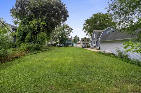 409 E Spring St, Appleton, WI 54911 photo 3