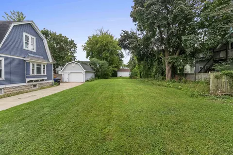 409 E Spring St, Appleton, WI 54911 photo 5