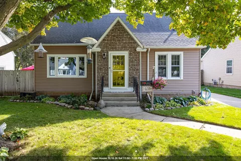 633 Hansen St, Neenah, WI 54956