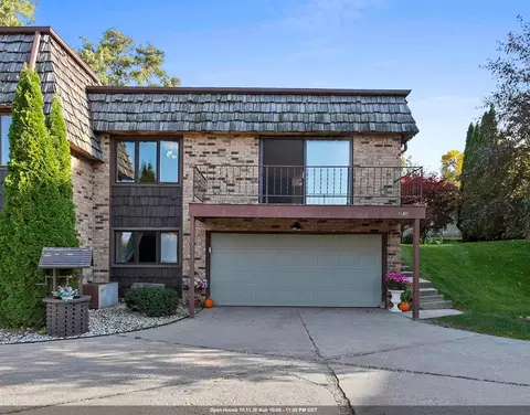 1140 Mt Mary Dr, Green Bay, WI 54311