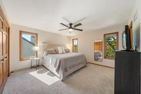 Bedroom - 2543 W Sunnyview Cir, Appleton, WI 54914 photo 1 of 7