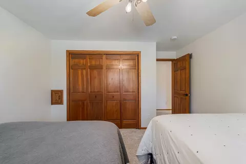Bedroom - 2543 W Sunnyview Cir, Appleton, WI 54914 photo 5 of 7