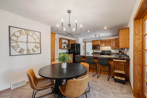 Dining - 2543 W Sunnyview Cir, Appleton, WI 54914 photo 1 of 3