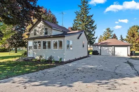 8284 State Hwy 22, Oconto Falls, WI 54154