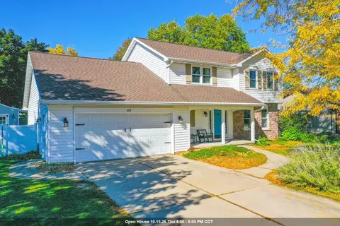 829 Meadowbrook Dr, Green Bay, WI 54313