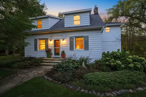 4569 Edgewater Beach Rd, Green Bay, WI 54311