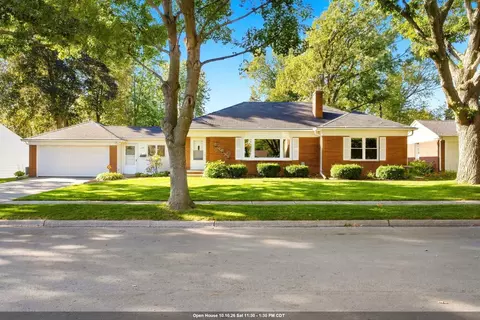 1227 Division St, Green Bay, WI 54303