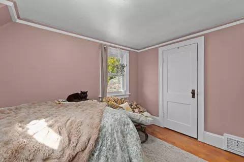 Bedroom - 911 N Kin St, Appleton, WI 54911 photo 3 of 4