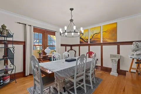 Dining - 911 N Kin St, Appleton, WI 54911 photo 1 of 3