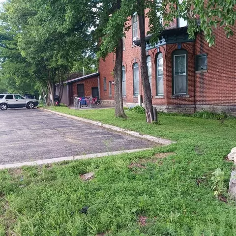Exterior - 1416 Main St, Stevens Point, WI 54481 photo 7 of 14
