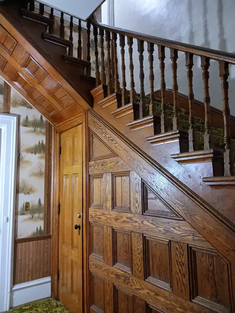 Entry Way - 1416 Main St, Stevens Point, WI 54481 photo 3 of 6