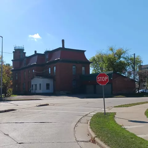 Exterior - 1416 Main St, Stevens Point, WI 54481 photo 3 of 14
