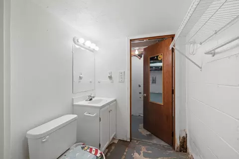 Bath - 1408 N Wayne St, Appleton, WI 54911 photo 3 of 3