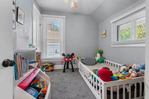 Bedroom - 826 W 4th St, Appleton, WI 54914 photo 6 of 9