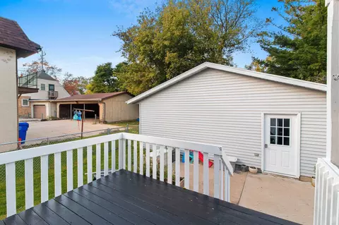Exterior - 826 W 4th St, Appleton, WI 54914 photo 5 of 7