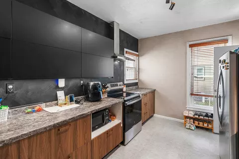 Kitchen - 826 W 4th St, Appleton, WI 54914 photo 6 of 10