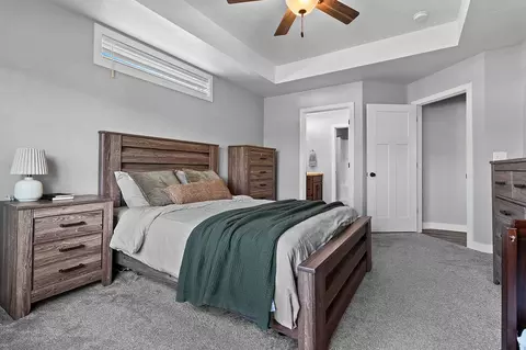 Bedroom - 2985 E Bluetopaz Dr, Appleton, WI 54913 photo 2 of 5