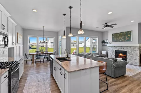 Kitchen - 2985 E Bluetopaz Dr, Appleton, WI 54913 photo 1 of 7