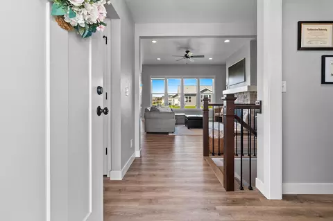 Entry Way - 2985 E Bluetopaz Dr, Appleton, WI 54913 photo 1 of 5