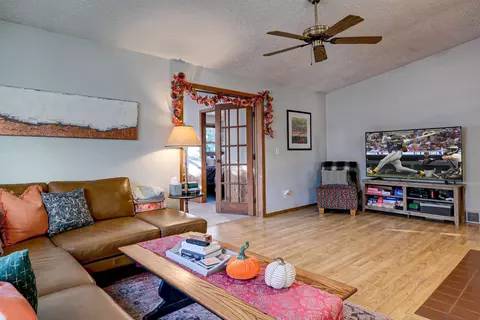 Living - 925 S Covenant Ln, Appleton, WI 54915 photo 1 of 3