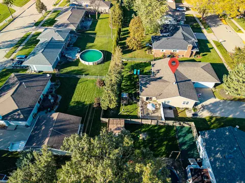 View/Area - 925 S Covenant Ln, Appleton, WI 54915 photo 6 of 15