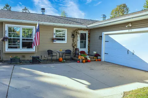 Other - 925 S Covenant Ln, Appleton, WI 54915 photo 3 of 10