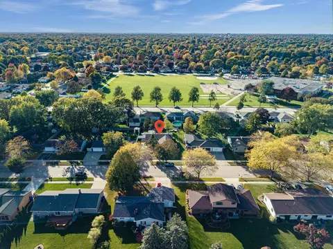 View/Area - 925 S Covenant Ln, Appleton, WI 54915 photo 14 of 15