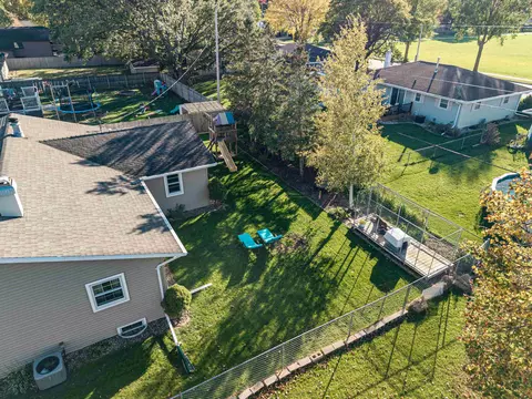 View/Area - 925 S Covenant Ln, Appleton, WI 54915 photo 9 of 15