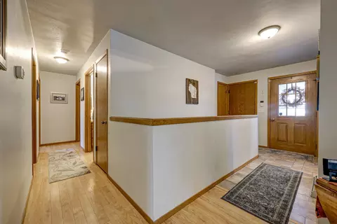 Entry Way - 925 S Covenant Ln, Appleton, WI 54915 photo 3 of 3
