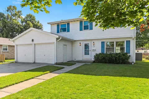 1134 N Locust St, Green Bay, WI 54303