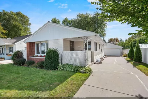 1628 Harold St, Green Bay, WI 54302