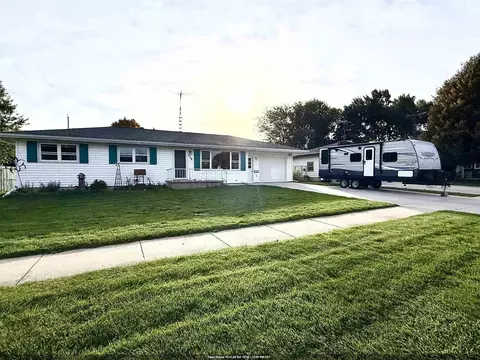 409 Grant St, Beaver Dam, WI 53916