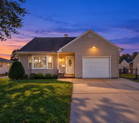 1608 Harold St, Green Bay, WI 54302