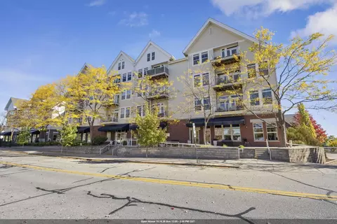 110 S Wisconsin St #4C, Port Washington, WI 53074