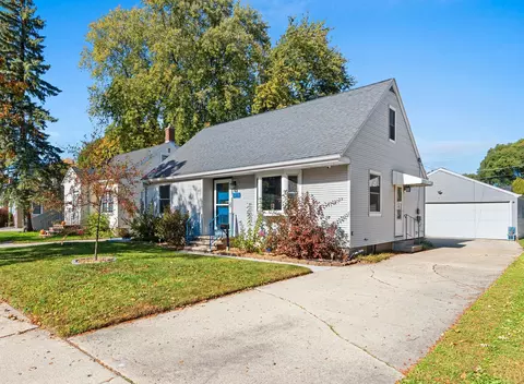 1328 Reed St, Green Bay, WI 54303