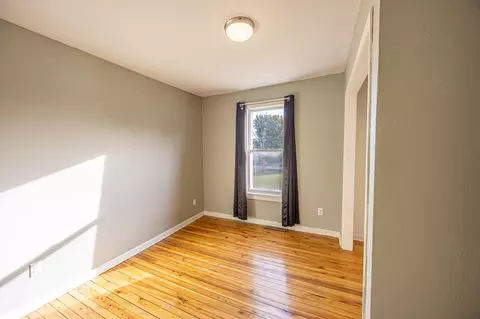 Bedroom - 818 E Groninger St, Suring, WI 54174 photo 5 of 14