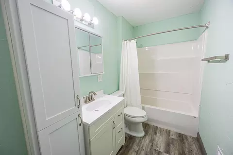 Bath - 818 E Groninger St, Suring, WI 54174 photo 4 of 5