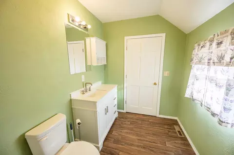 Bath - 818 E Groninger St, Suring, WI 54174 photo 2 of 5