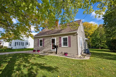 1155 S Ridge Rd, Green Bay, WI 54304