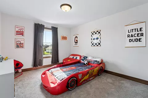 Bedroom - 244 E Spartan Dr, Appleton, WI 54913 photo 6 of 11