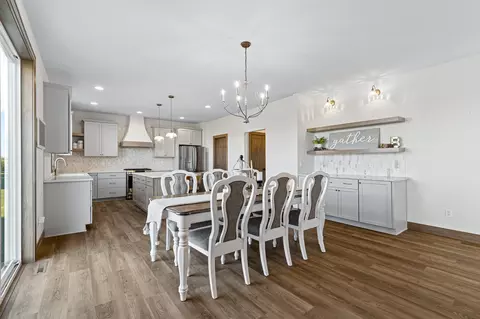 Dining - 244 E Spartan Dr, Appleton, WI 54913 photo 1 of 2