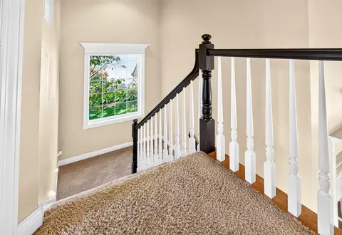 Entry Way - 309 E Wentworth Ln, Appleton, WI 54913 photo 5 of 8