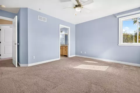 Bedroom - 309 E Wentworth Ln, Appleton, WI 54913 photo 7 of 7