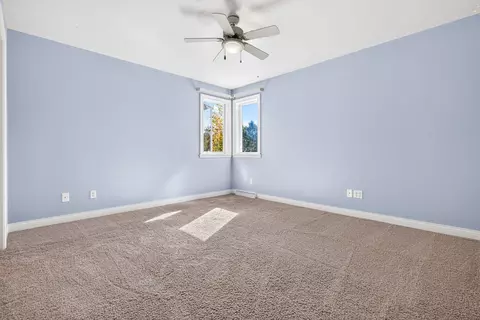 Bedroom - 309 E Wentworth Ln, Appleton, WI 54913 photo 6 of 7