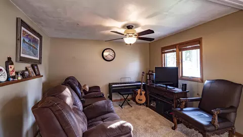 Living - 154 S Schaefer St, Appleton, WI 54915 photo 1 of 2