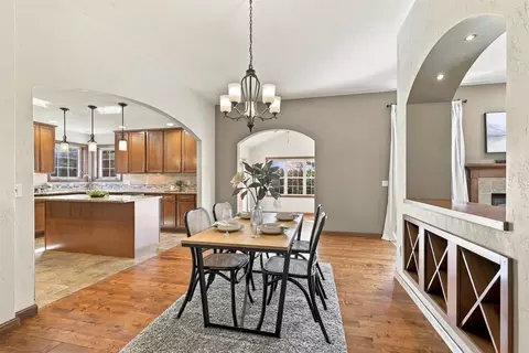 Dining - 2701 E Glenhurst Ln, Appleton, WI 54913 photo 1 of 2