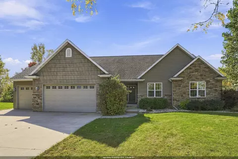 2701 E Glenhurst Ln, Appleton, WI 54913