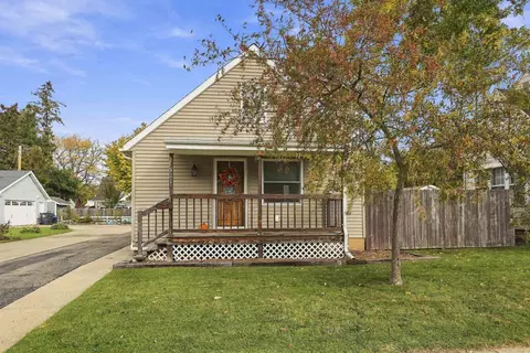 526 Fairview Ave, Neenah, WI 54956